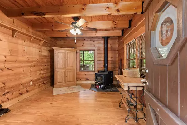 541 Old Dyer Drive, Hayesville, NC 28904