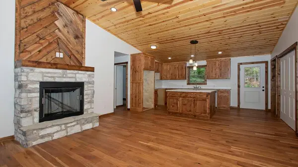 324 Golden Eagle Drive, Murphy, NC 28906