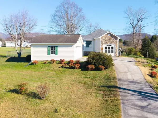 467 Greenlawn Cemetary Rd, Murphy, NC 28906