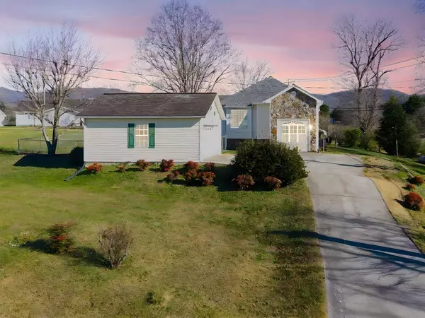 467 Greenlawn Cemetary Rd, Murphy, NC 28906