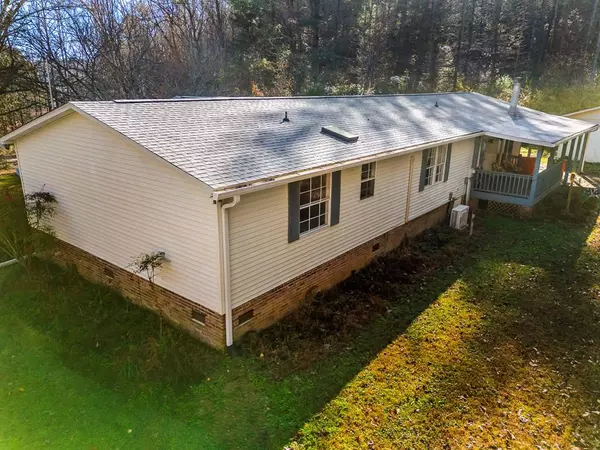 8285 Joe Brown Hwy, Murphy, NC 28906