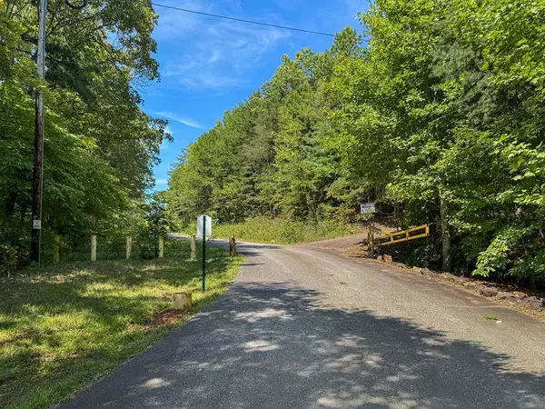 182.04 Fain Peak, Murphy, NC 28906