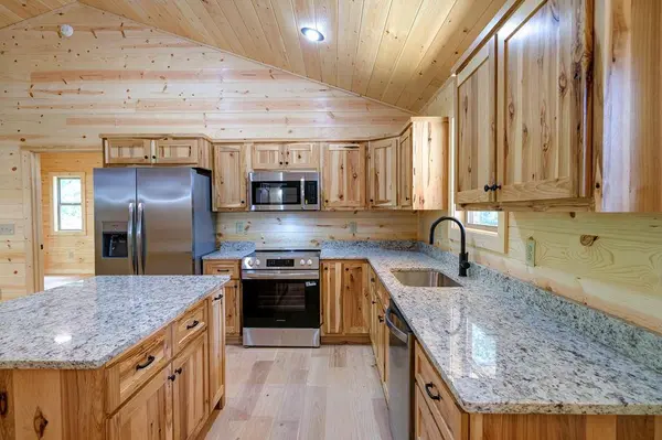 22 Oak Top Drive, Murphy, NC 28906