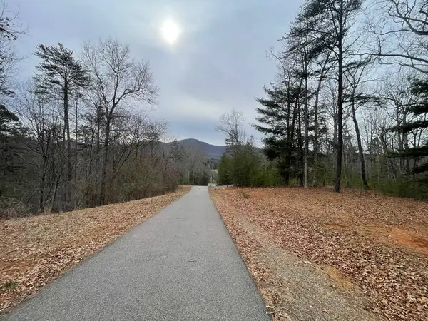 000 Chimney Top Trail, Murphy, NC 28906
