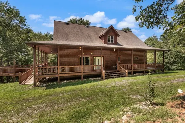 530 Hanging Dog Rd, Murphy, NC 28906