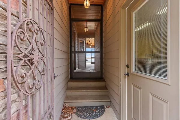 1530 Mason Way, Brasstown, NC 28902