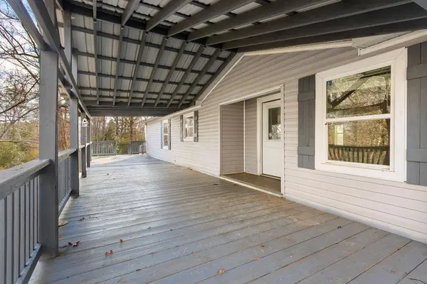 896 Quail Cove Circle, Warne, NC 28909