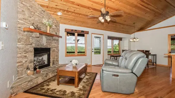 815 Smokey Hollow Drive, Murphy, NC 28906