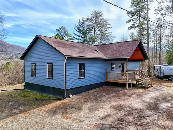 87 Mason Lane, Marble, NC 28905