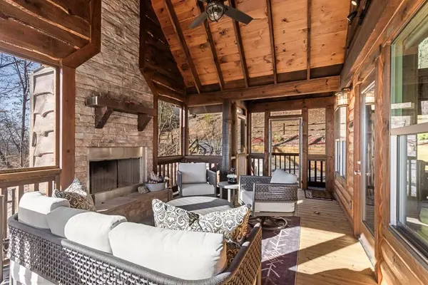 150 Lazy Country Cove, Murphy, NC 28906