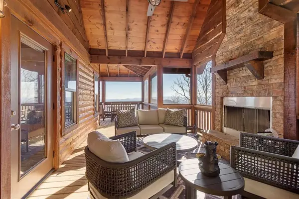 150 Lazy Country Cove, Murphy, NC 28906