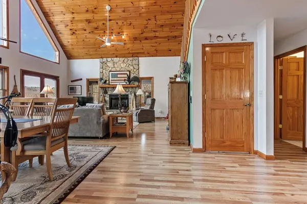 71 Notquyta Rd., Murphy, NC 28906