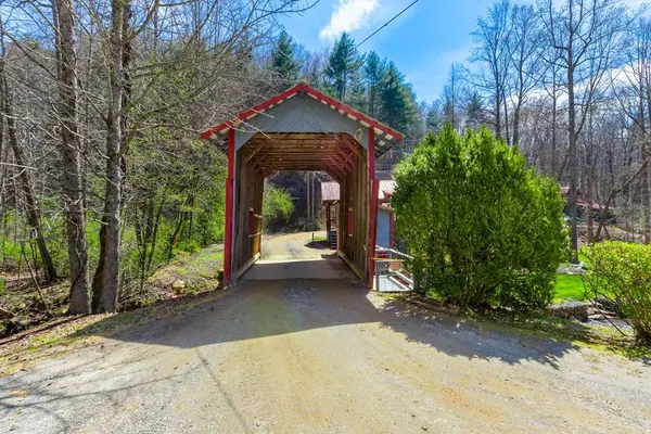 285 Peachtree Mountain Estates Road, Murphy, NC 28906