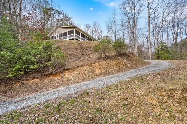 145 Raymond Wilson Rd., Topton, NC 28781