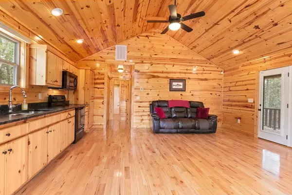 52 Traveler's Trail, Murphy, NC 28906