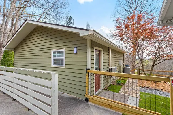 587 Holly Berry Drive, Murphy, NC 28906