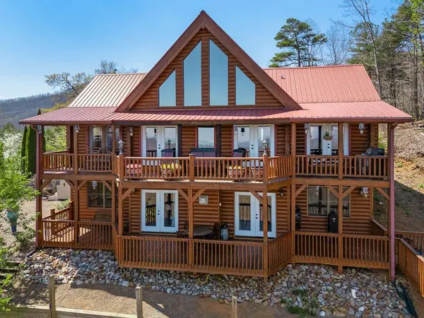 582 Sahkanaga Dr., Murphy, NC 28906