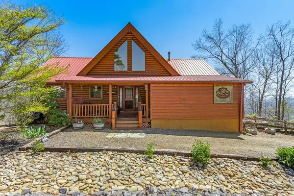 582 Sahkanaga Dr., Murphy, NC 28906