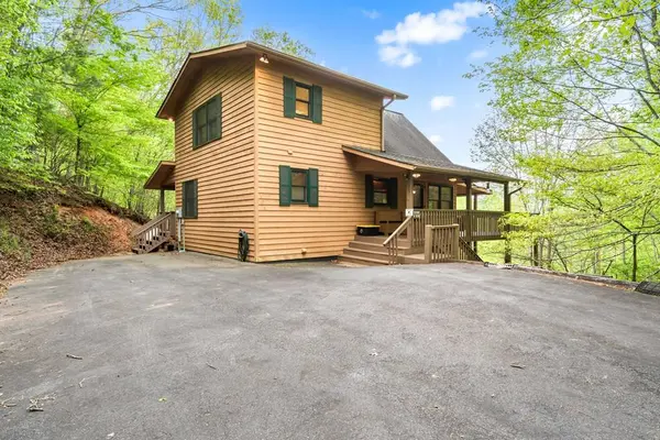 176 New Castle Rd, Murphy, NC 28906