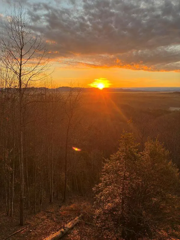 563 Mountain Top Drive, Murphy, NC 28906