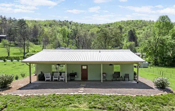 2445 Hanging Dog Rd., Murphy, NC 28906