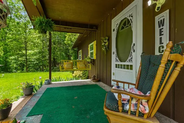 686 Caney Creek Rd., Murphy, NC 28906