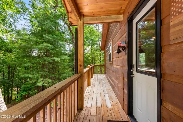 225 Dawsons LN, Murphy, NC 28906