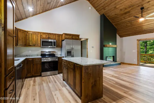 56 Oak Knob DR, Murphy, NC 28906