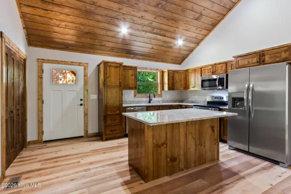 56 Oak Knob DR, Murphy, NC 28906