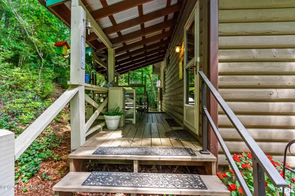 317 W Hills DR, Murphy, NC 28906