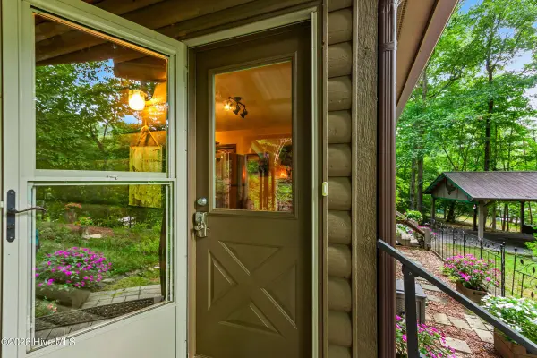 317 W Hills DR, Murphy, NC 28906