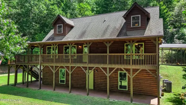 960 Ogreeta RD, Murphy, NC 28906