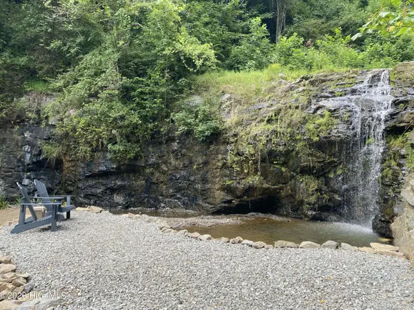 00 Noble Mountain LNDG, Murphy, NC 28906