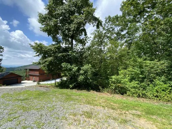00 Noble Mountain LNDG, Murphy, NC 28906