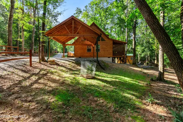 84 Oakcrest LN, Murphy, NC 28906