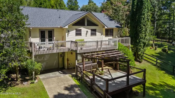 11 Turkey TRL, Warne, NC 28909