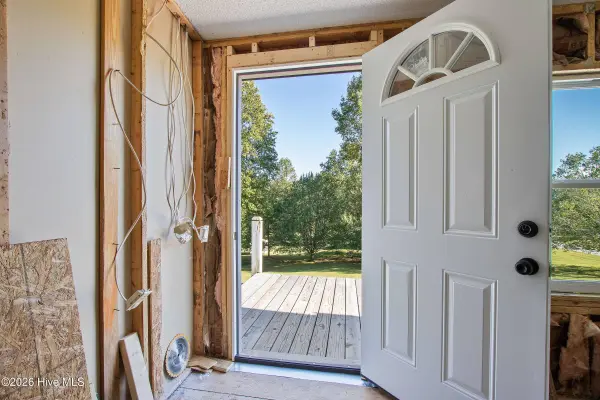 258 Bobcat LN, Warne, NC 28909