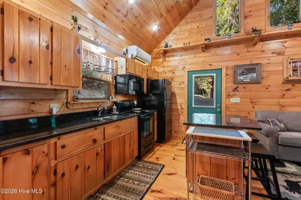 167 Lemon Drop LN, Murphy, NC 28906