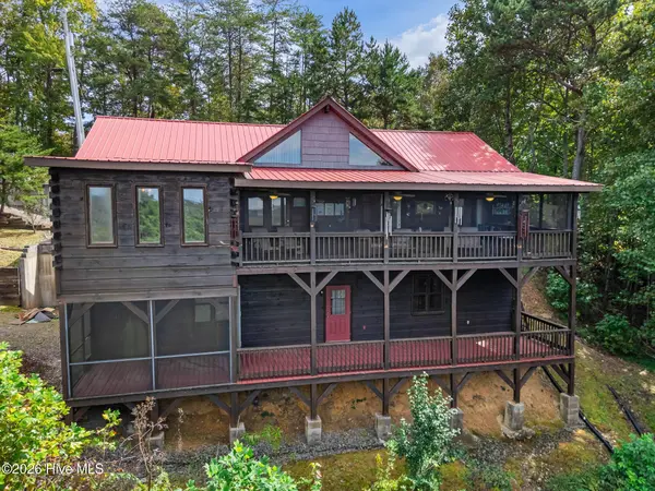 1608 Cardinal RD
