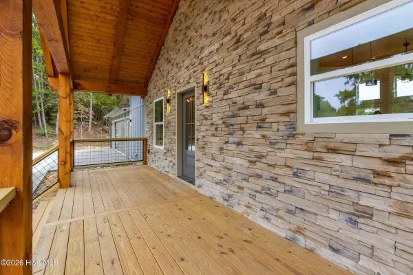 72 Hickory Nut LN, Murphy, NC 28906