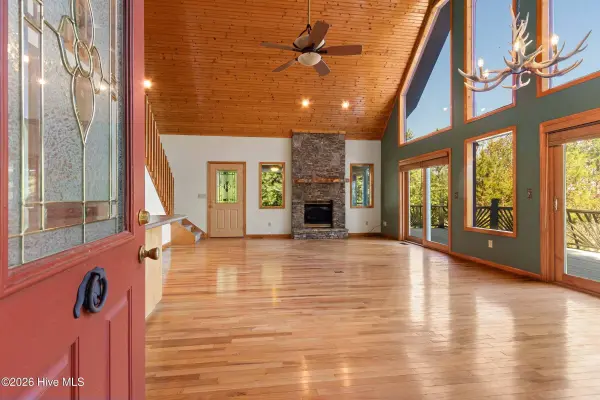 75 Mountain Overlook DR, Murphy, NC 28906
