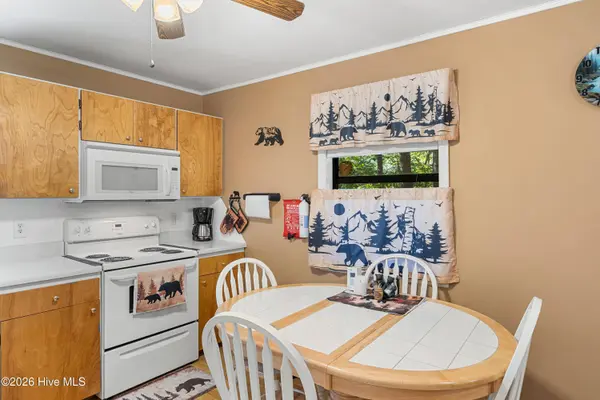 65 Shepherd HL, Murphy, NC 28906