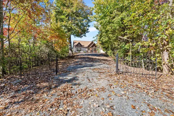 25 Over Silo RDG, Marble, NC 28905