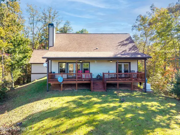 25 Over Silo RDG, Marble, NC 28905