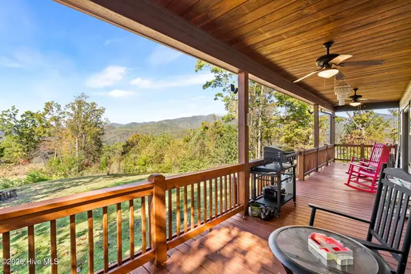 25 Over Silo RDG, Marble, NC 28905
