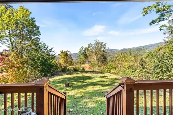 25 Over Silo RDG, Marble, NC 28905