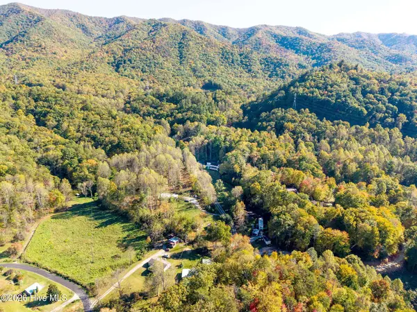 274 Red Marble RD, Andrews, NC 28901