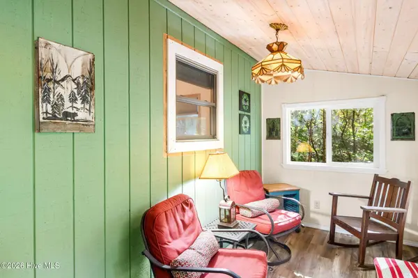 36 Mountain Stream RD, Murphy, NC 28906