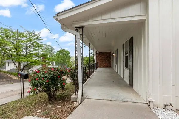 27 Bayless ST, Murphy, NC 28906