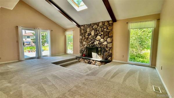 43095 Whisper CT, Northville Township, MI 48168